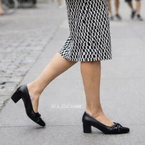 Easy Street Millie Black Pumps Size 12 Medium Low Block Heel with Patent Toe NWB